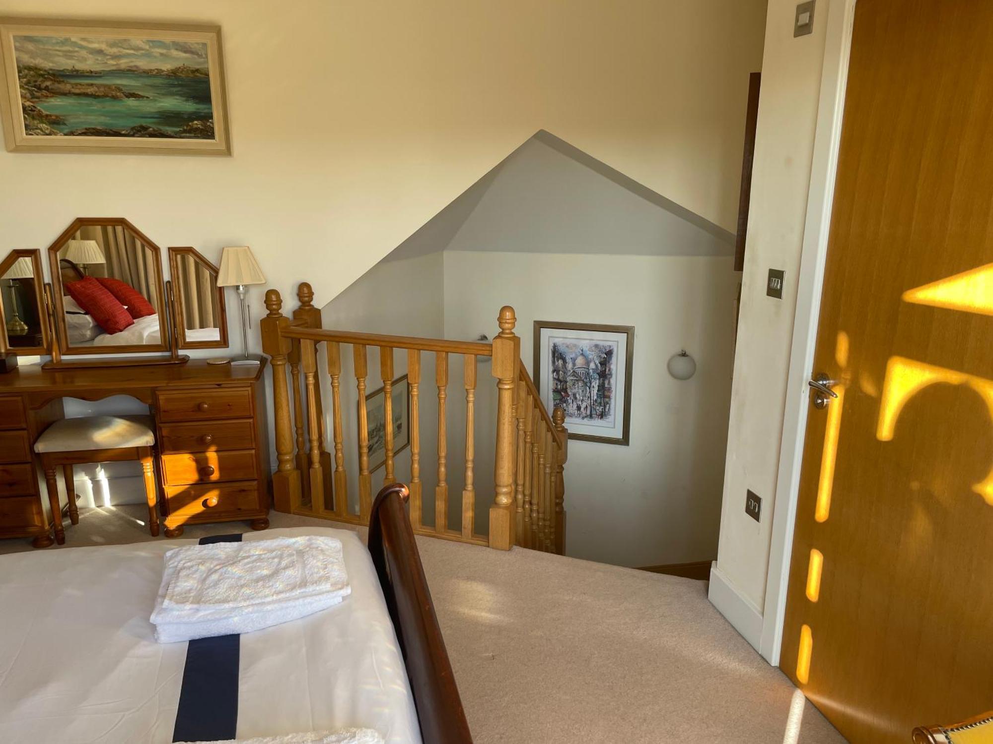 Top Floor En-Suite Double Bedrooms With Great View Of Windsor Castle & Free Parking Ngoại thất bức ảnh
