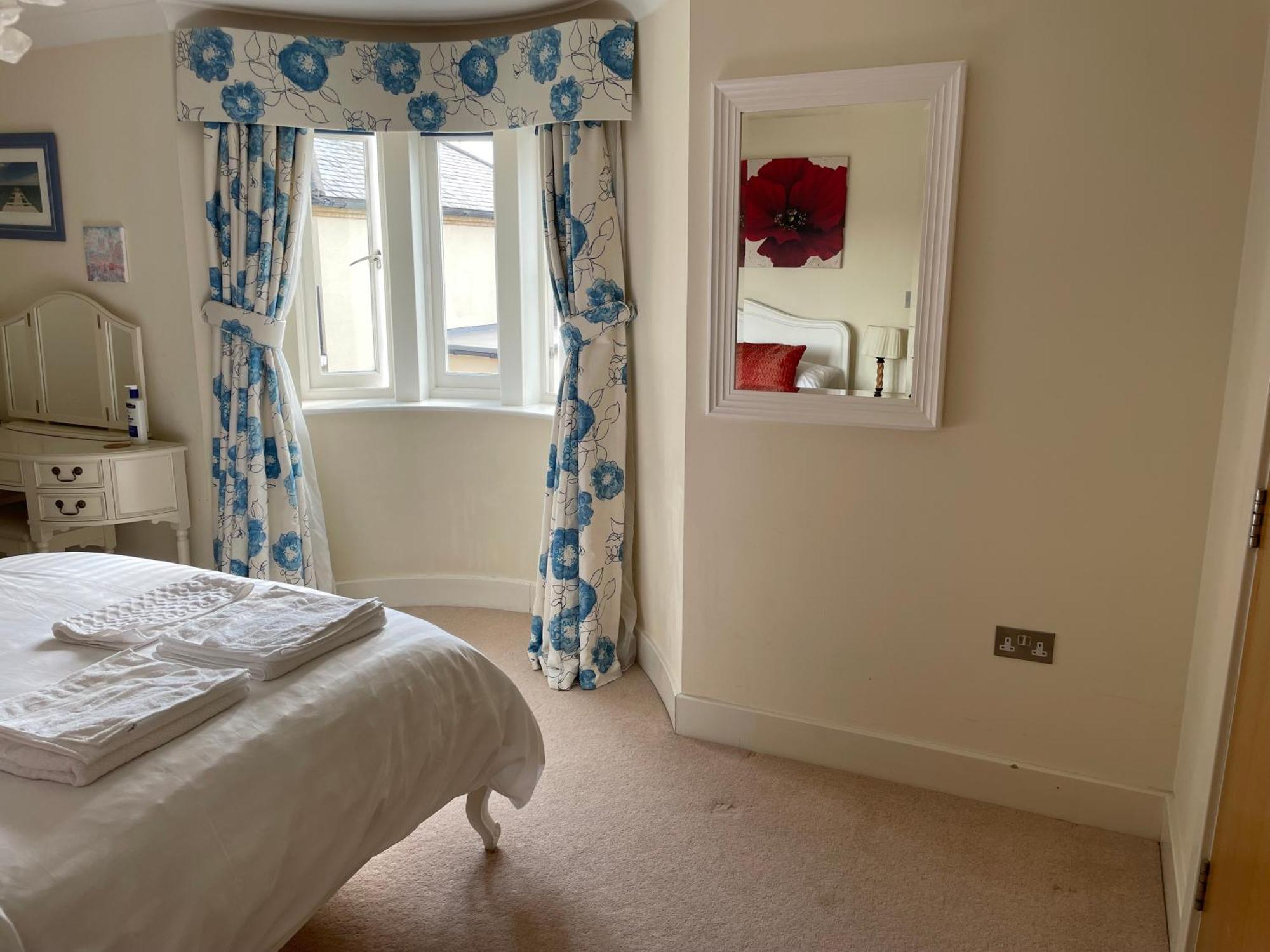 Top Floor En-Suite Double Bedrooms With Great View Of Windsor Castle & Free Parking Ngoại thất bức ảnh
