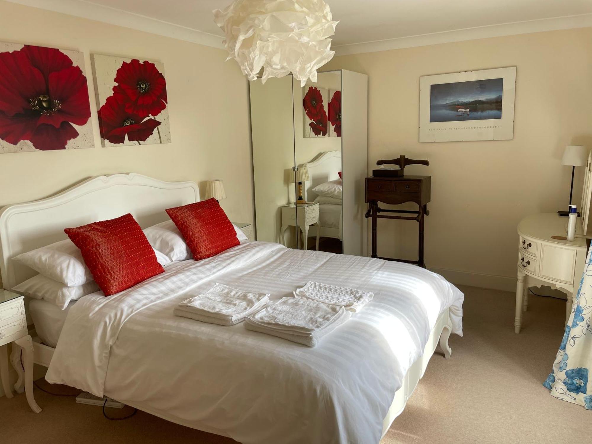 Top Floor En-Suite Double Bedrooms With Great View Of Windsor Castle & Free Parking Ngoại thất bức ảnh